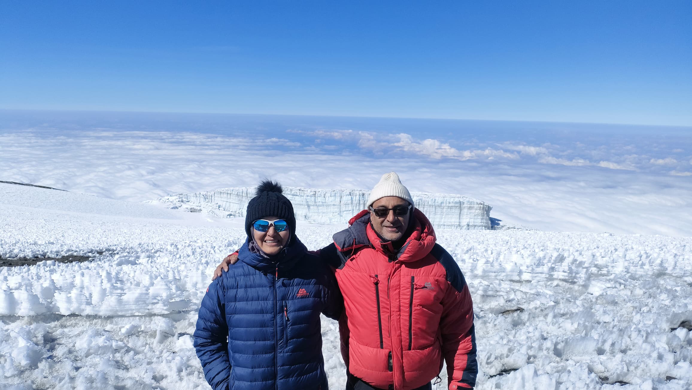 Machame Route Kilimanjaro — dramatic Barranco Wall scenery